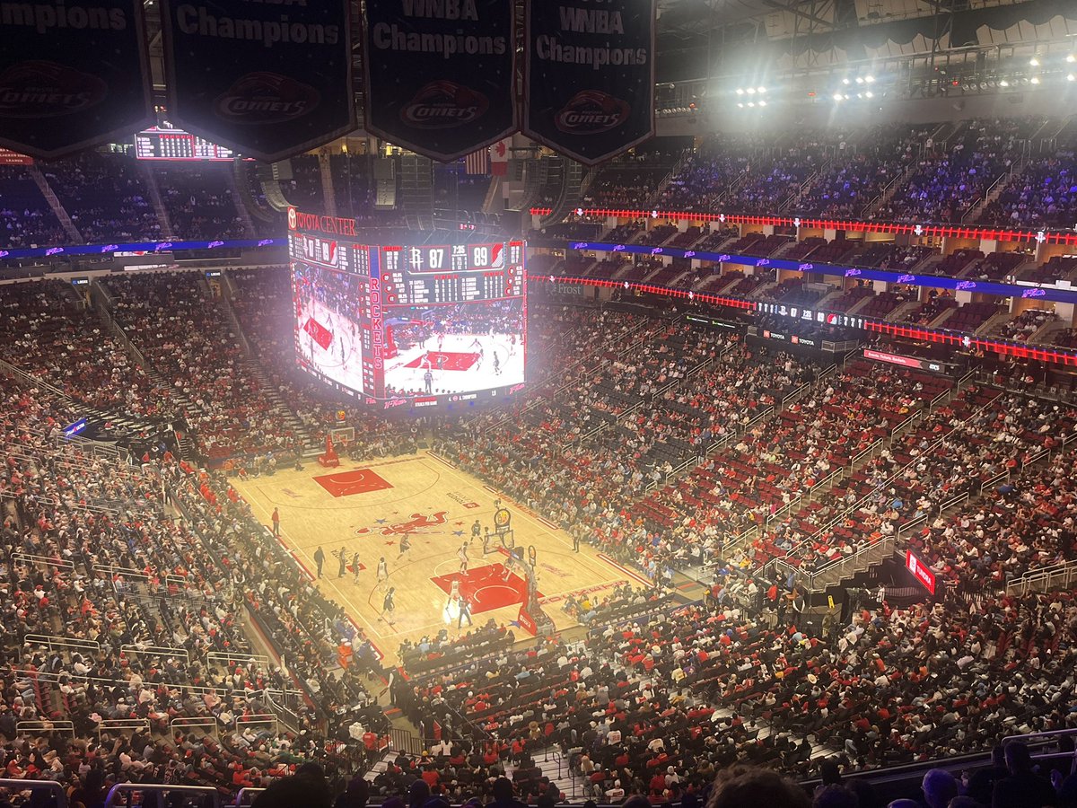BigIkeYearbook's tweet photo. AVID students had an amazing experience in Houston! Students explored Discovery Green, attended a career panel with professionals from the Houston Rockets, Houston Astros, and Houston Dynamo FC, and ended the night cheering at a Rockets game! 🏀 #AVID #SwoopNation https://t.co/CsaRgkK55L