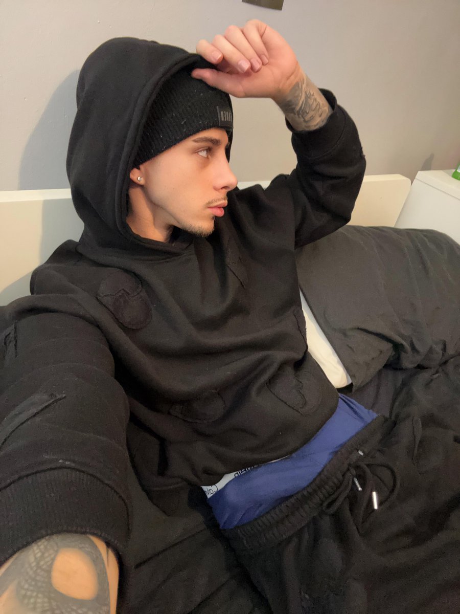 Daddy tweet media