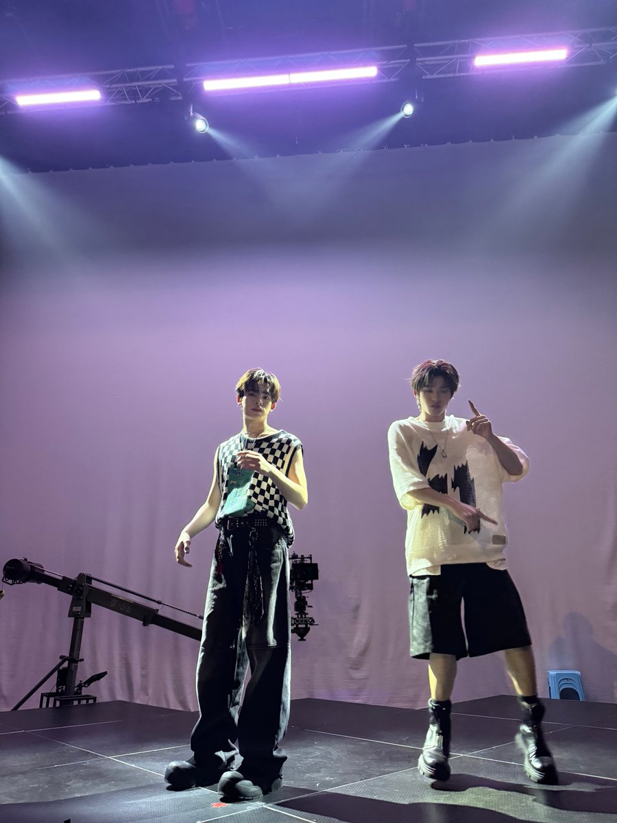 ตอนดูอยู่ในซีนซึ้งจริงงๆ 

DUANG WITH YOU EP6
#ด้วงกับเธอEP6