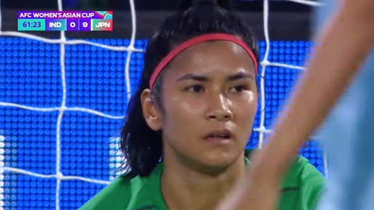 No Context Indian Football tweet media