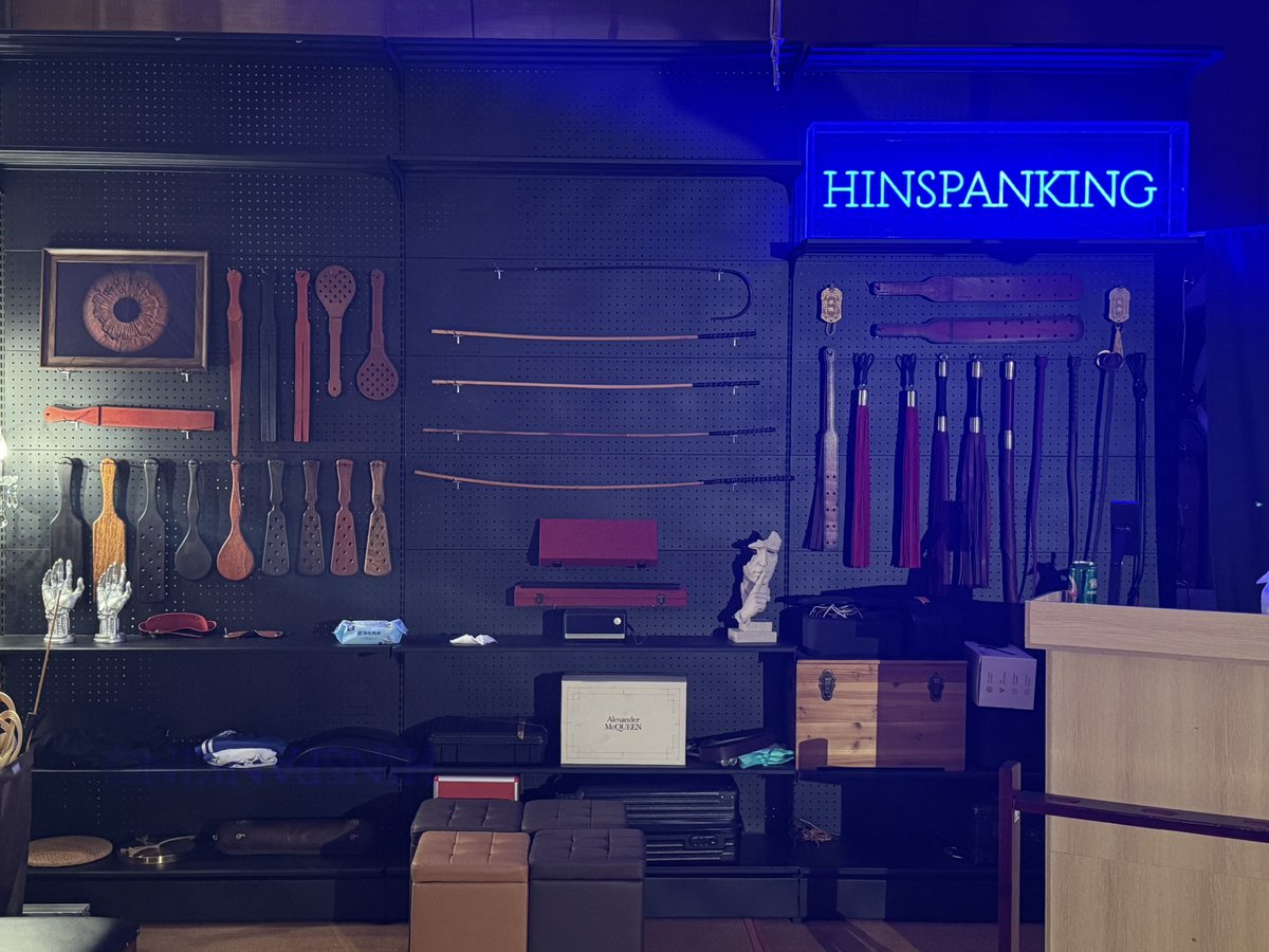 W.H.Spank 虎虎 tweet media