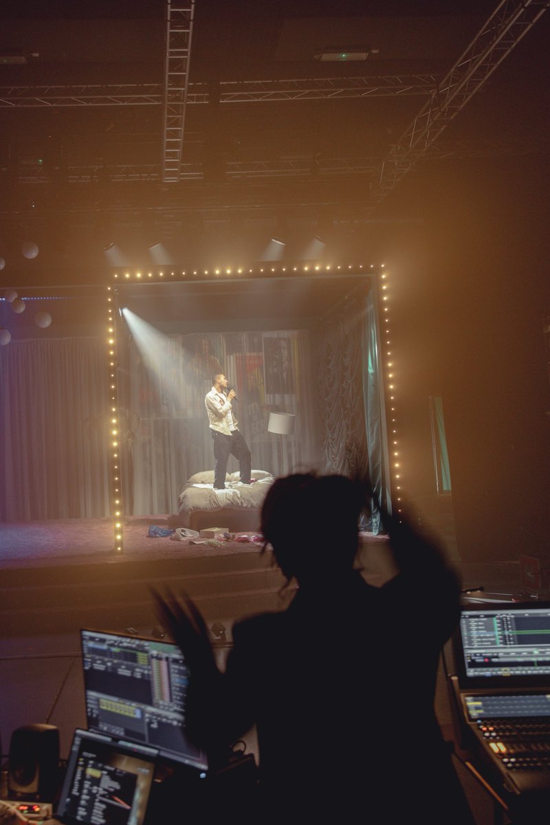 Lily Allen tweet media