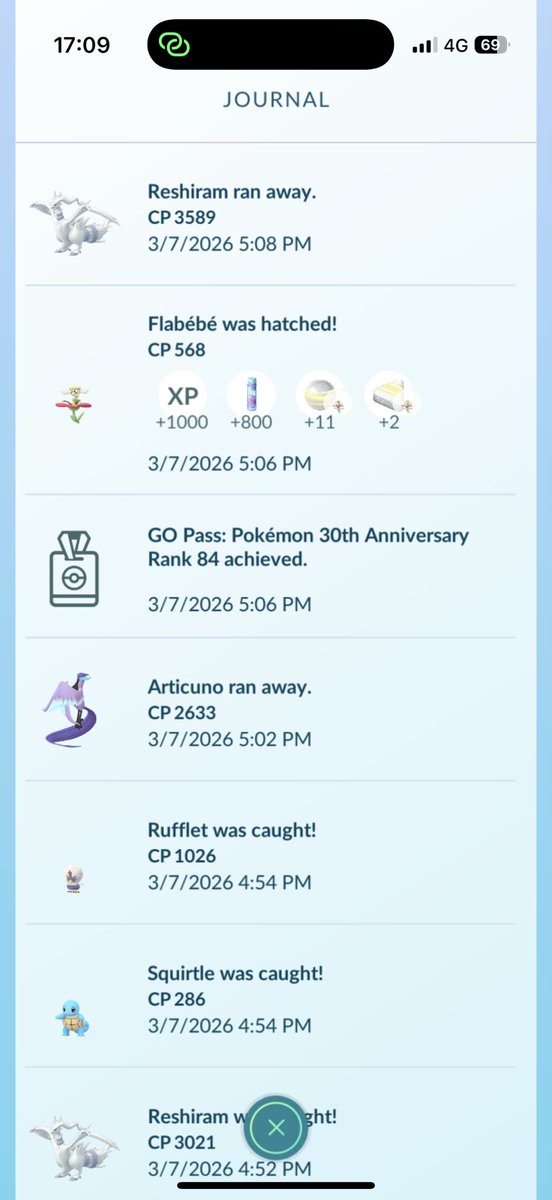 lyncx01's tweet photo. Didn’t know that Galarian birds are also spawning in regular incense 🙃
#PokemonGO https://t.co/tyOFzgAF6O