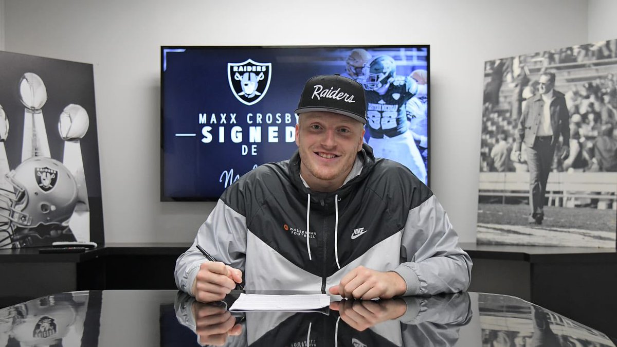 nickwalt's tweet photo. Legendary: Maxx Crosby rose the ranks from an unknown 4th-round pick out of Eastern Michigan to being one of the most feared, respected players in football.

He poured his heart and soul into the #Raiders, becoming a face of a franchise and community philanthropist in two cities in the process.

All good things come to an end, and all Raider fans should wish Madd Maxx well.
