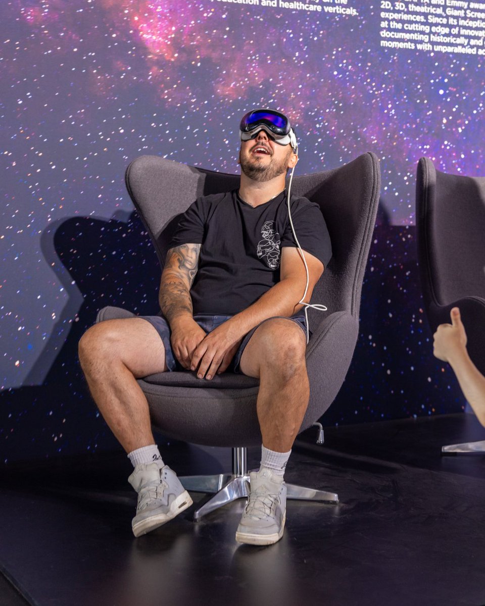 fosgoodwood's tweet photo. As well as the fascinating talks and stands at the #FOSFutureLab presented by @RandoxHealth, it's also host to lots of immersive experiences for everyone to have a go! Whether you want to fly through the air with Birdly or set the best time on the E1 Series simulators, you'll struggle to choose where to start. Did you have a go at anything in the Future Lab last year? #FOSTech #FOS #Randox