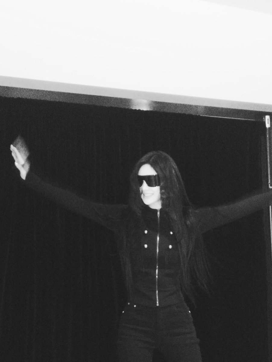 ningning pics tweet media