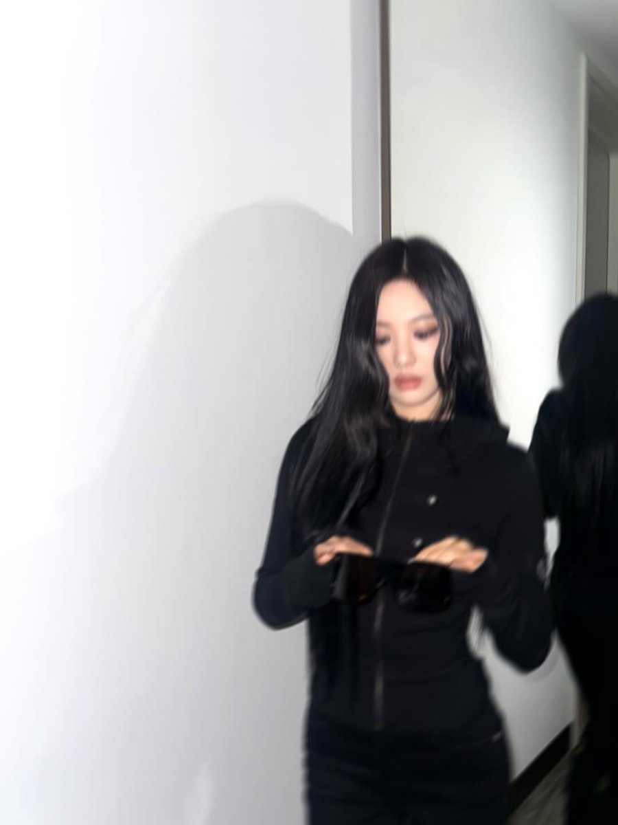 ningning pics tweet media