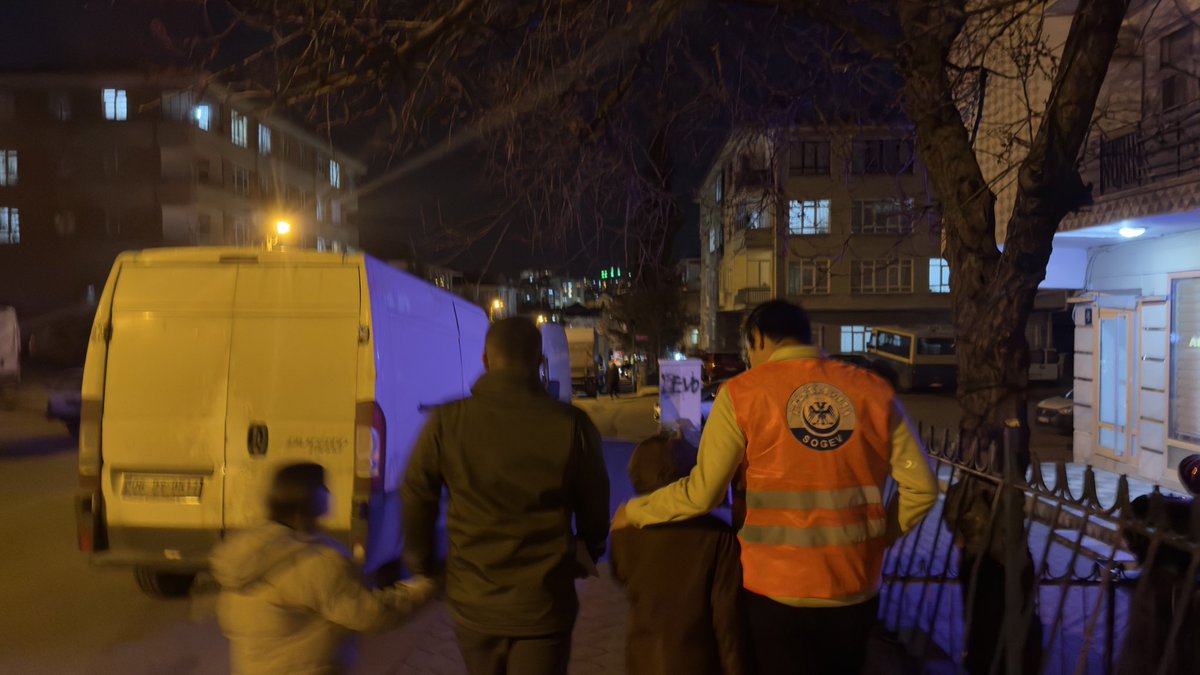 Sizlerden gelen yardımları, sahiplerine  ulaştırmaya devam ediyoruz. 

Ankara’da yaşayan ihtiyaç sahibi ailelere fitre ve zekat dağıtımlarını gerçekleştirdik.

Türk’ten gelen, Türk’e Gitti.