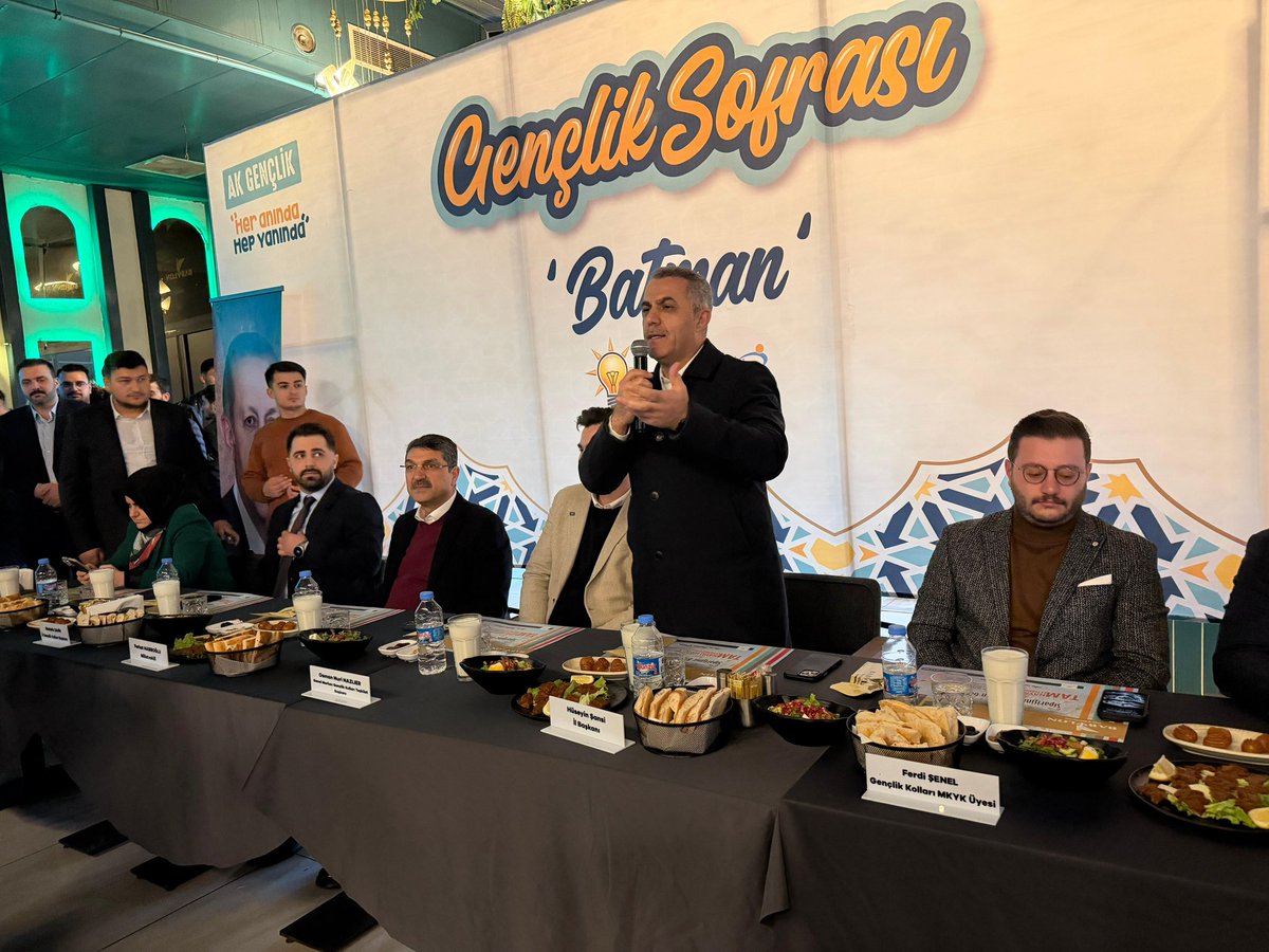 AK Parti Batman tweet media