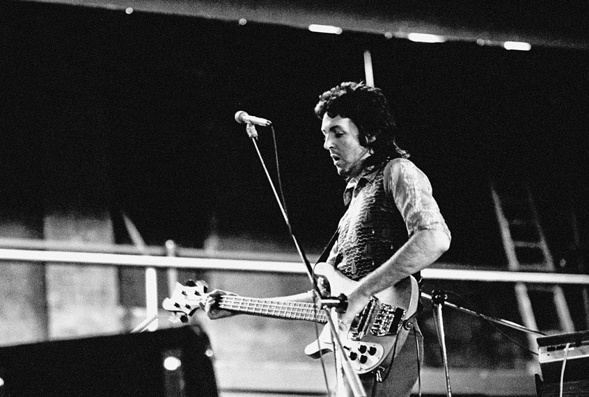 McCartneyABC's tweet photo. Macca: the man, the mullet. McCartney rehearses with Wings before their British tour, 7th April 1973. (Getty/Jack Kay).

#paulmccartney #wings #beatlessolo #beatles #manontherun https://t.co/Hsm2ND3u1V