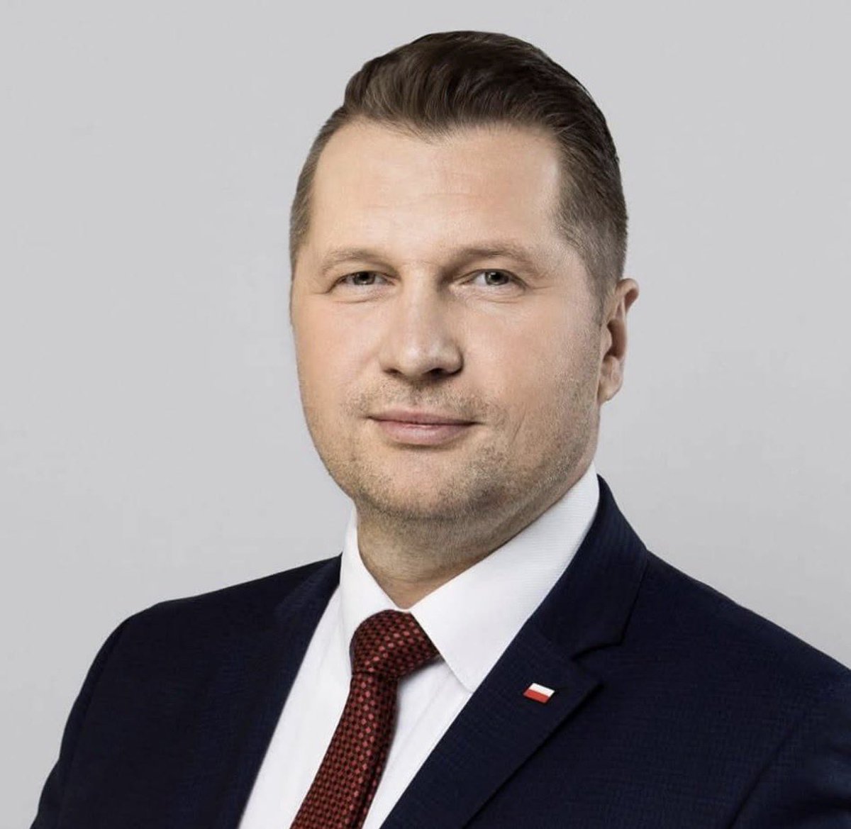 🌐 ᴛʜᴇᴘᴏʟᴀɴᴅɴᴇᴡs 🌐 tweet media