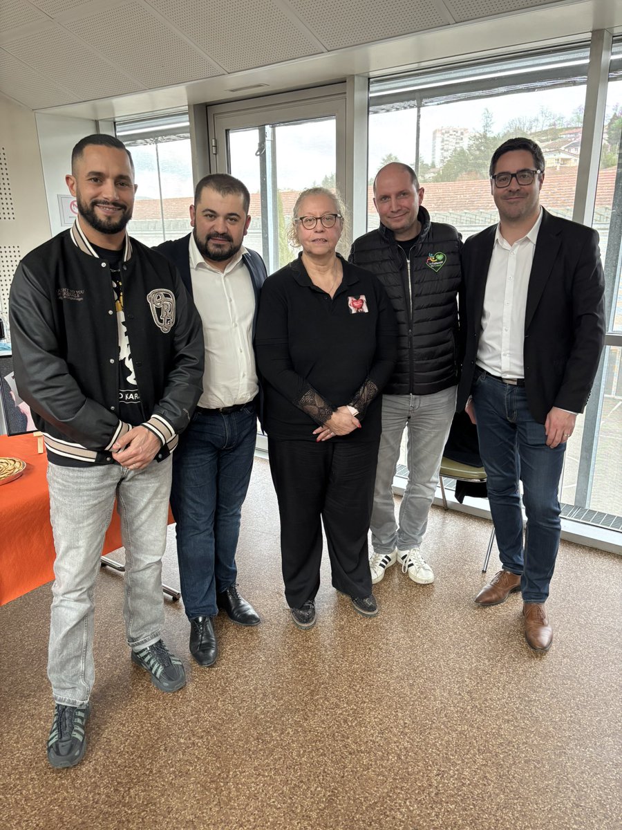 lcdc_42's tweet photo. Assemblée des partenaires de l’association Un Projet Pour Un Rêve 🥰
Un grand bravo pour l’investissement de cette belle association autour de leur dynamique présidente Evelyne Brunel au profit de tous les enfants malades et de leurs familles tout au long de l’année 💚 https://t.co/QOJuRW8Dto