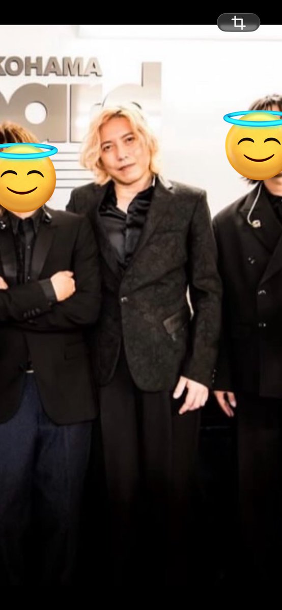 ____4444death's tweet photo. この王子様にこの前会ったんだと思うとニヤニヤ止まらないし、再来週も会えると想うと幸せすぎる。食べたくなったら推しの画像見て耐える。51の推しがこんなにビジュを継続してくれてるんだから、私も頑張る。好きが止まらない。ガチ王子様すぎて苦しい…。 https://t.co/FzMmeEKv6w