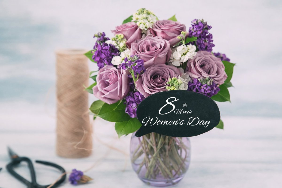 SnapBlooms's tweet photo. This International Women’s Day, celebrate the women who make your world brighter with fresh, handcrafted flowers from #SnapBlooms.
Because strong women deserve beautiful blooms. 💐
Order now at https://t.co/3lcRfnl5GC
#WomensDay #CelebrateHer  #EmpoweredInBloom https://t.co/uayecGD8G6