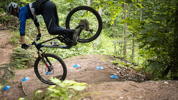 comidoc's tweet image. Experten Kurs Mountainbike &amp;amp; E-MTB für Guides

⏱️ 1.2 hours
⭐ 4.73
👥 64
🔄 Dec 2025
💰 FREE

comidoc.com/udemy/experten…

#Mountainbike #EMTB #MTBGUIDE #udemy