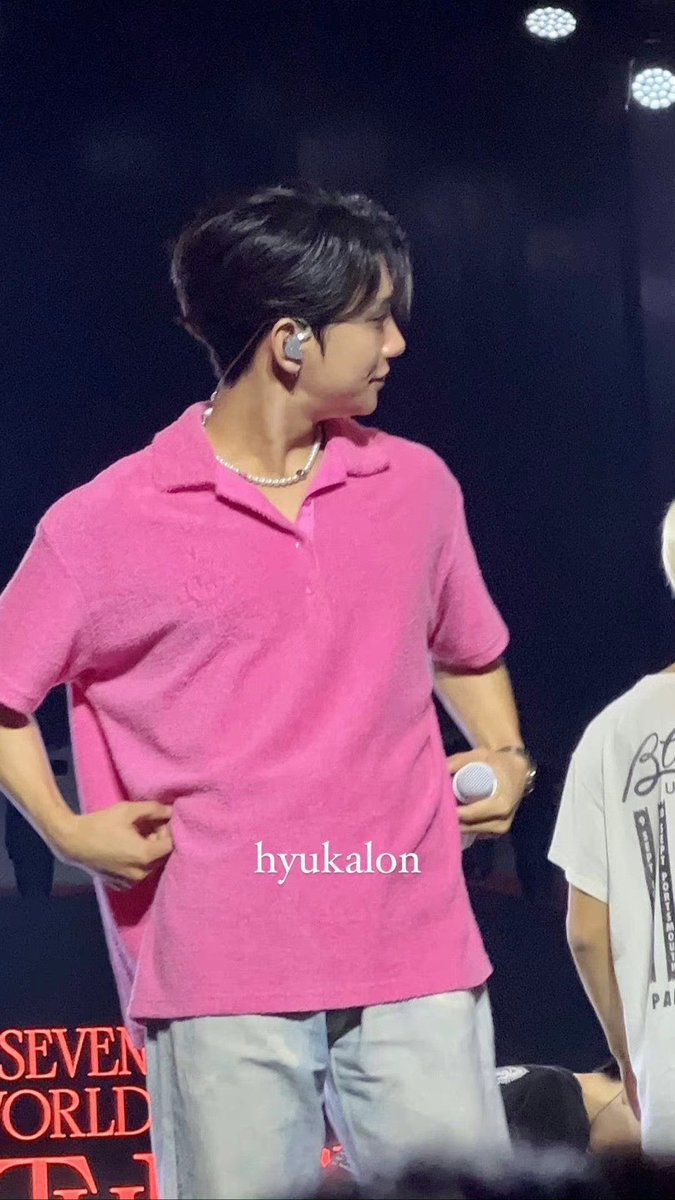 bading ka na nga nag-ffuchsia pink ka pa. napakaredundant mo naman!!!