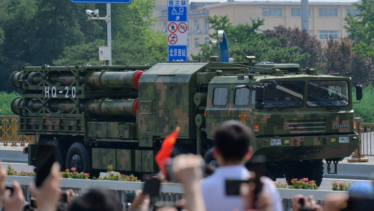 junshiguancha1's tweet image. Fun fact: China🇨🇳 never exported HQ-9 to Iran. Israel wrecked Iran's defenses — still using 1960s Chinese HQ-2 exports. Meanwhile, China's current domestic systems are advanced enough to fend off advanced alien civilizations.  #MilitaryTech