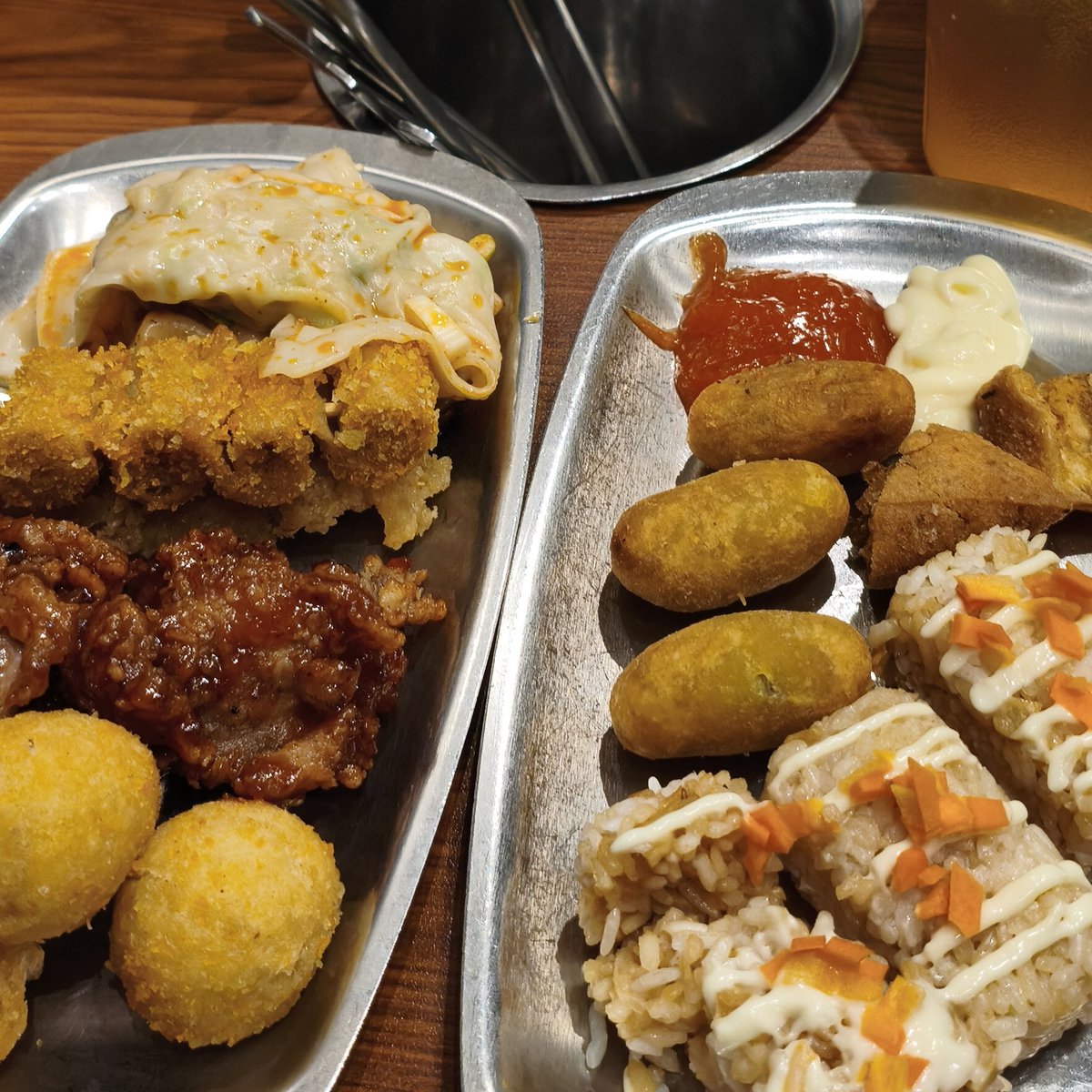 𝙡𝙤𝙫𝙖 ⊙⊝⊜ tweet media