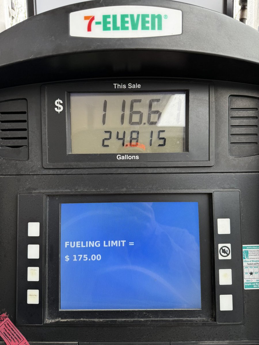 Adam Rossi tweet media