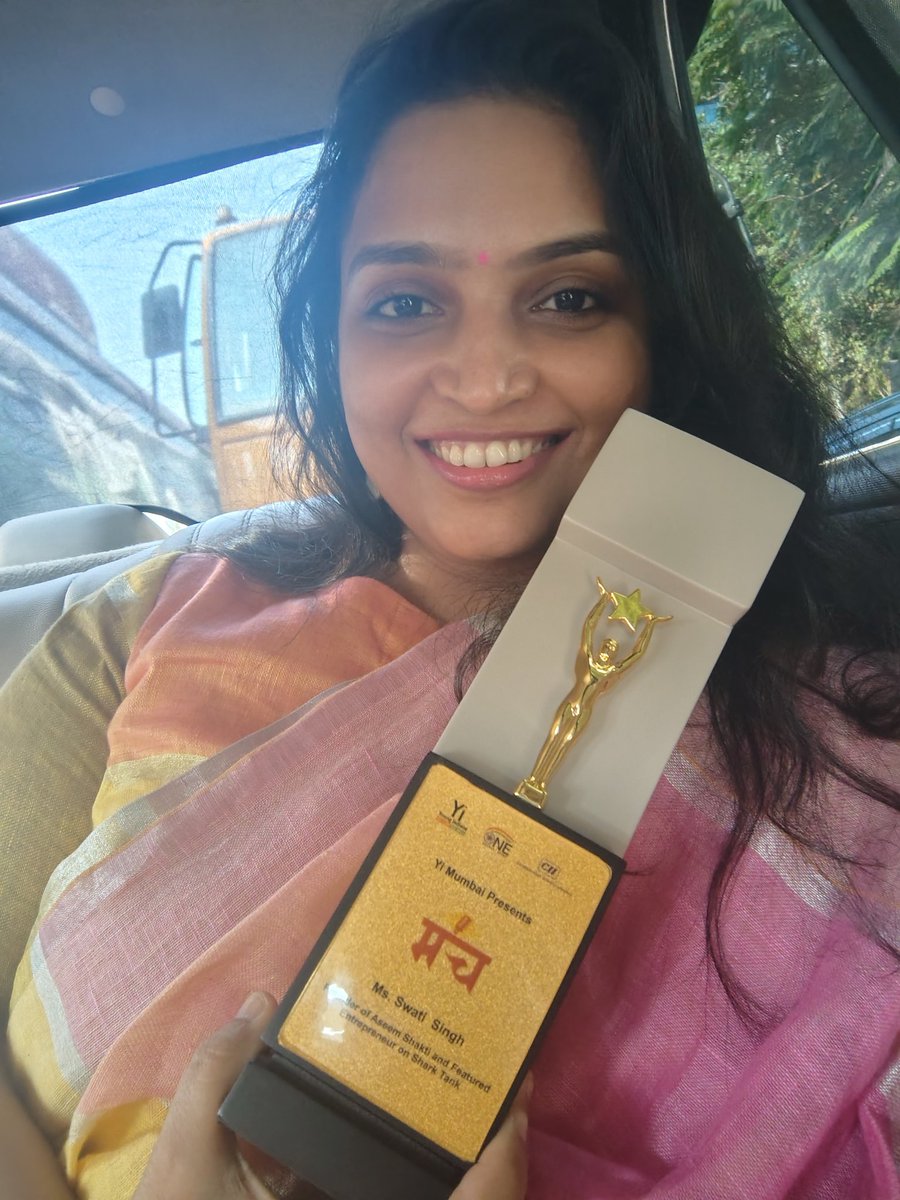 pocketsareewali's tweet photo. Unpopular opinion:
I don't mind being called a woman entrepreneur or a woman founder.
To me, it doesn’t weaken the title.
It’s a recognition of resilience.
Happy Women’s Day. 🌸 https://t.co/rI71wanixz