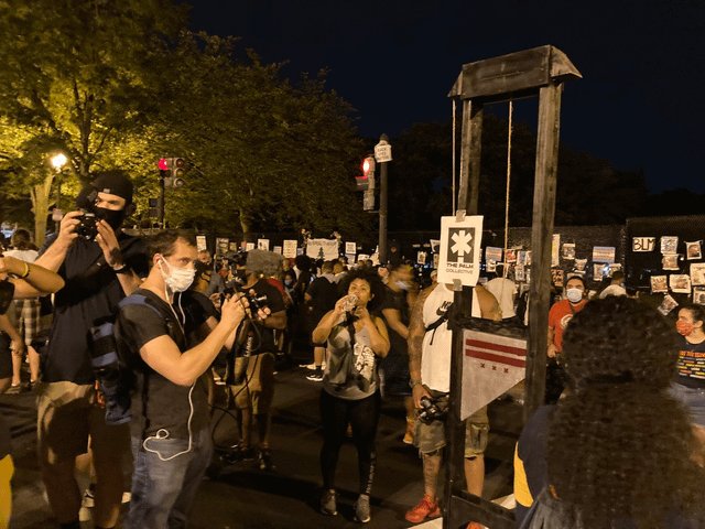 DenverDimo's tweet photo. @RepClayHiggins I 100% agree. And while we were at it, we should also look at who set up the guillotine in August of 2020 during the GF riots. https://t.co/erSfZp2NAt