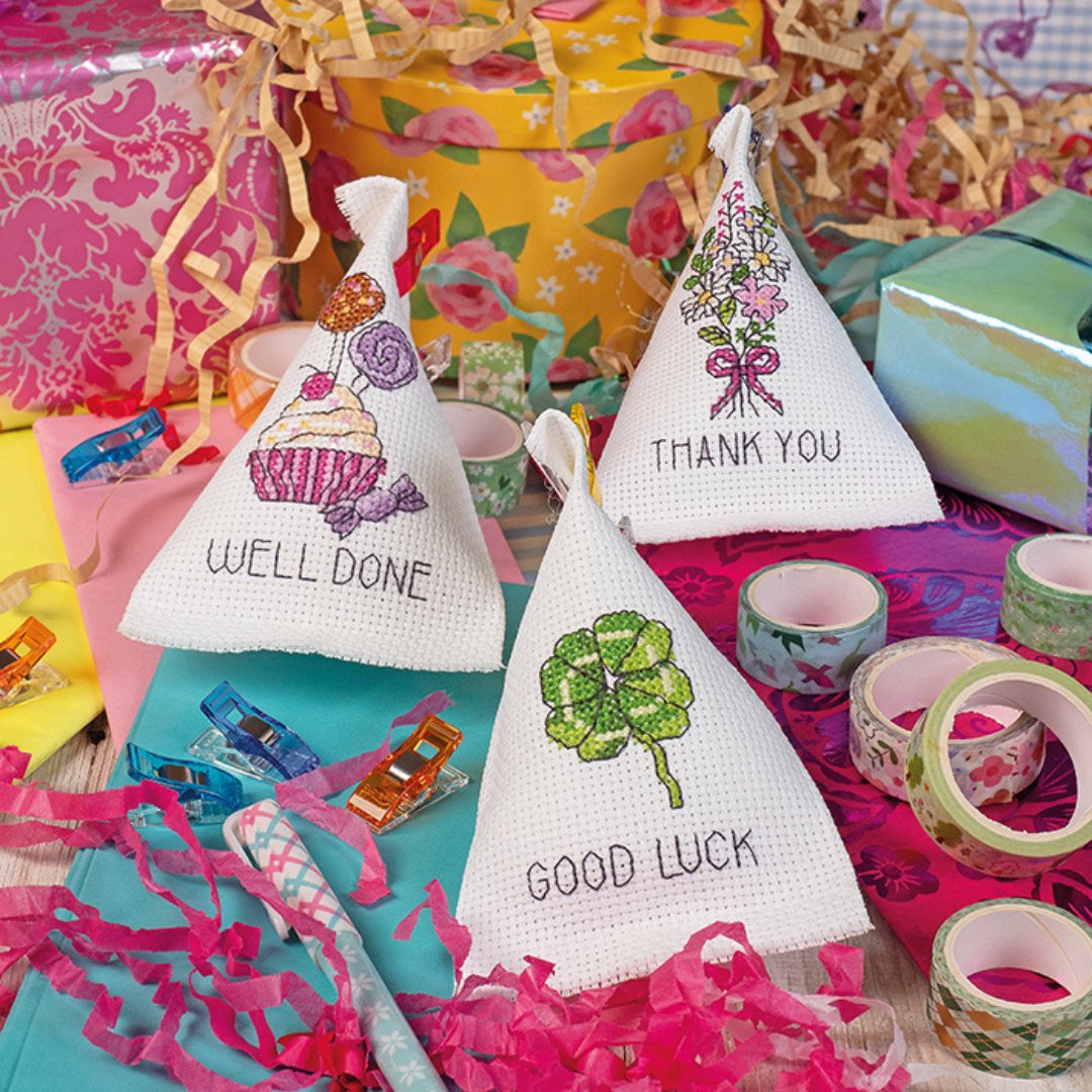 XStitchmagazine's tweet photo. There’s something extra special about a handmade gift, so this month we’re sharing ideas and projects for every occasion 🎁
We'd love to see your favourite stitched gifts or your current WIP!
📸 March 24 issue - designed by Cheryl McKinnon
#crossstitchgift #handmadewithheart https://t.co/WiFl4wGklJ