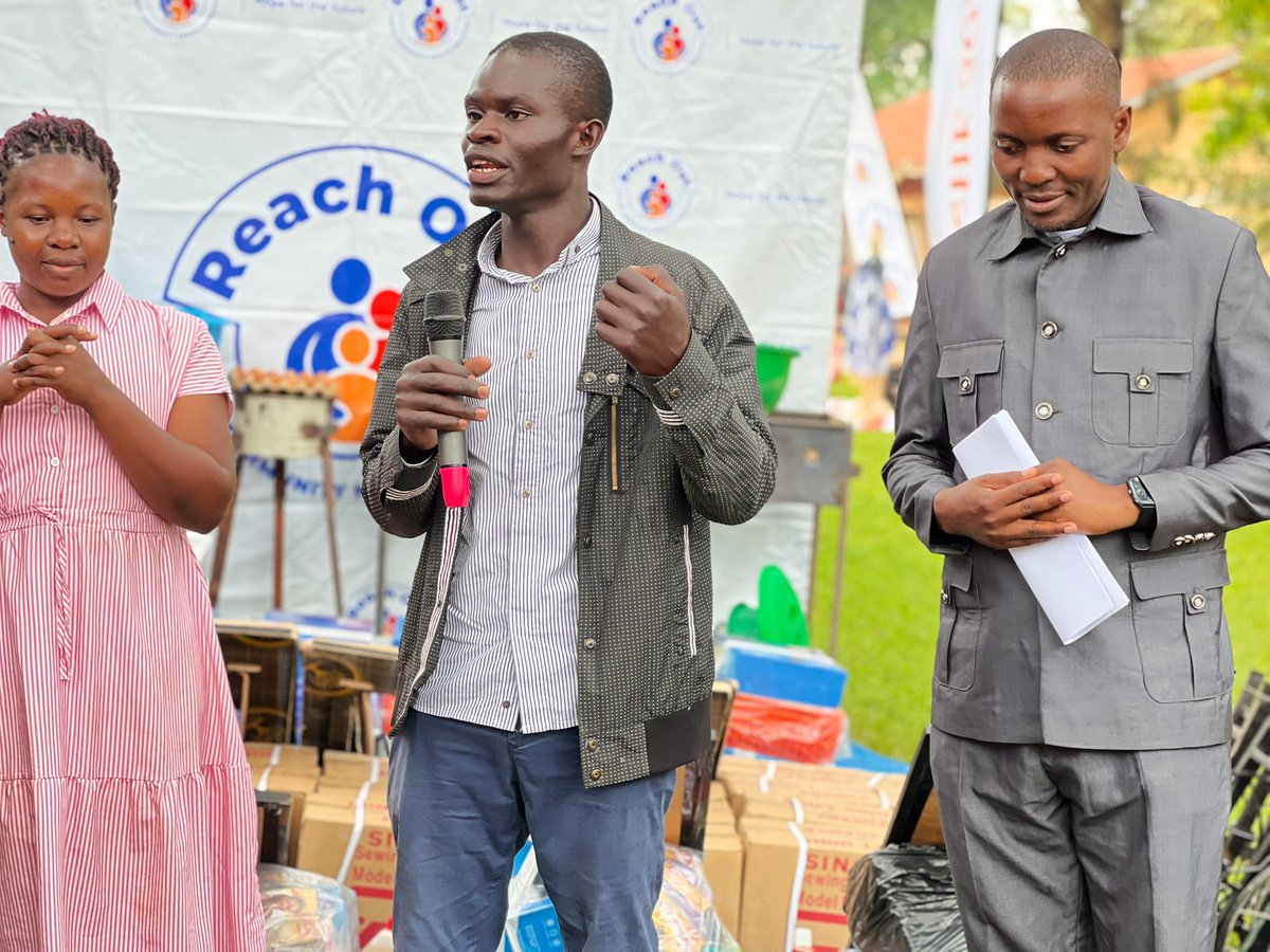 Reachoutmbuya's tweet photo. @CAREUganda @Ogal_Ronald @buwembo_mi79536 @paul_opus @makula_99 @RKengonzi97302 #romgraduation26
#MCCProject
#SheSoarsProject
#ROMSE https://t.co/7wzbW2KVzp