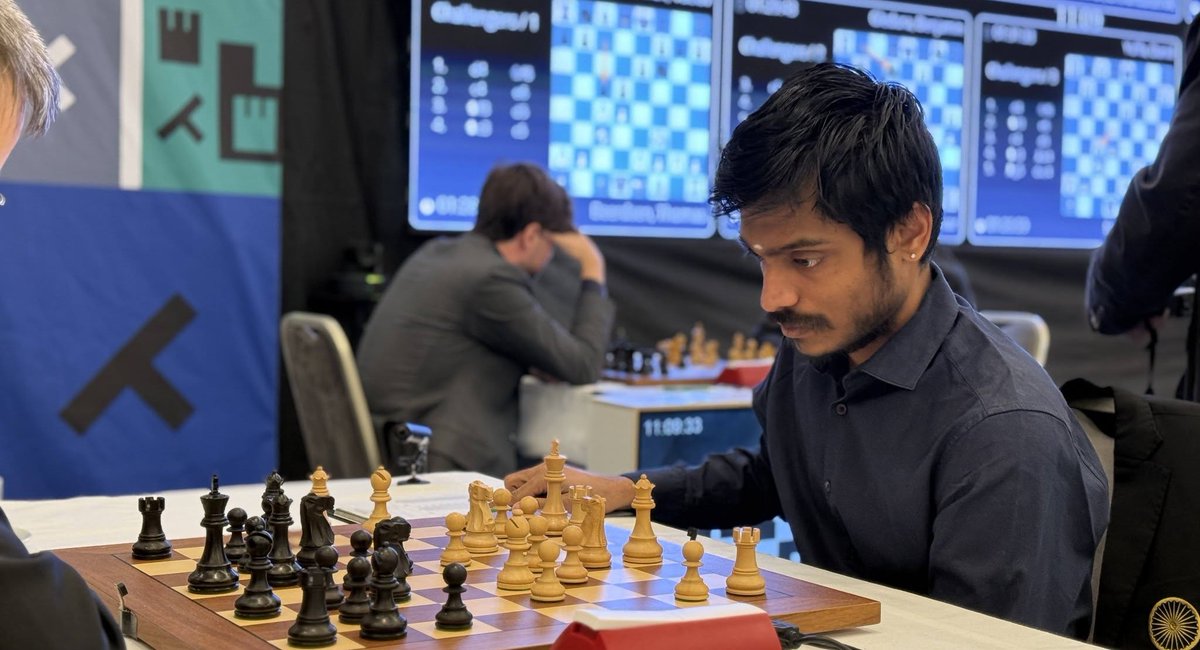 ChessbaseIndia's tweet image. He did it again!! @NodirbekGM  wins the @PragueChess  with a clear point lead over the field. Abdusattorov scored an unbeaten 6/9 points with 6 draws and 3 wins. This is his second Triumph at the Prague Masters after winning it in 2024.

#Prague #Chess