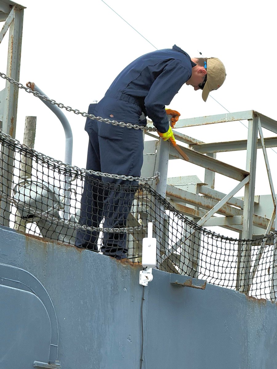 galvnavalmuseum's tweet photo. Our team has completed prepping the USS Stewart’s railing, as we get ready spring breakers to board our vessels!

#historicships #texas #galveston #houston #museum #travel #usnavy #history #navalhistory #familyfun #edu #tours #thingstodhouston #igtx #fyp #ww2 #galvestonhistory https://t.co/PpNRSEbkrH