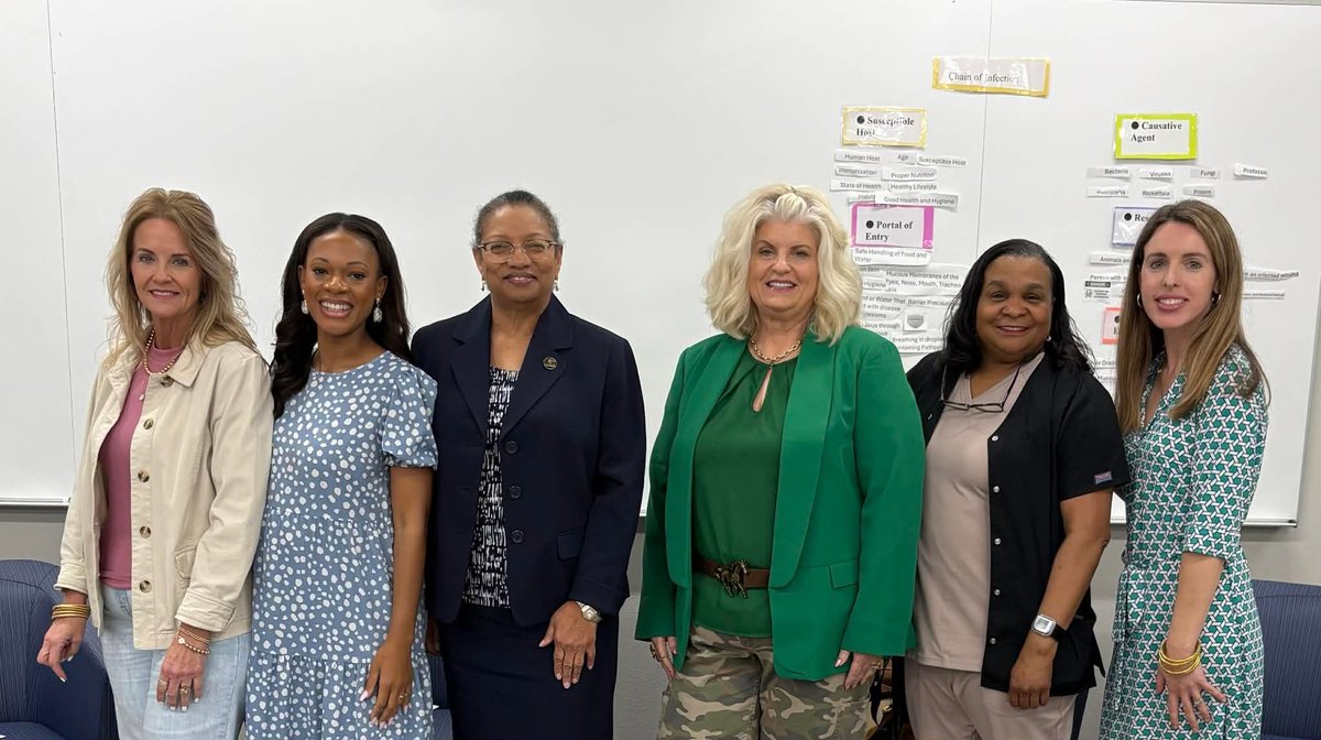 LADeltaCC's tweet photo. LDCC Ruston hosted its 3rd Annual Women’s History Month event yesterday! The event featured a panel discussion highlighting #WomensHistoryMonth, where selected leaders shared their professional journeys, leadership insights, and advice for students and employees. https://t.co/uYBJBubxRW