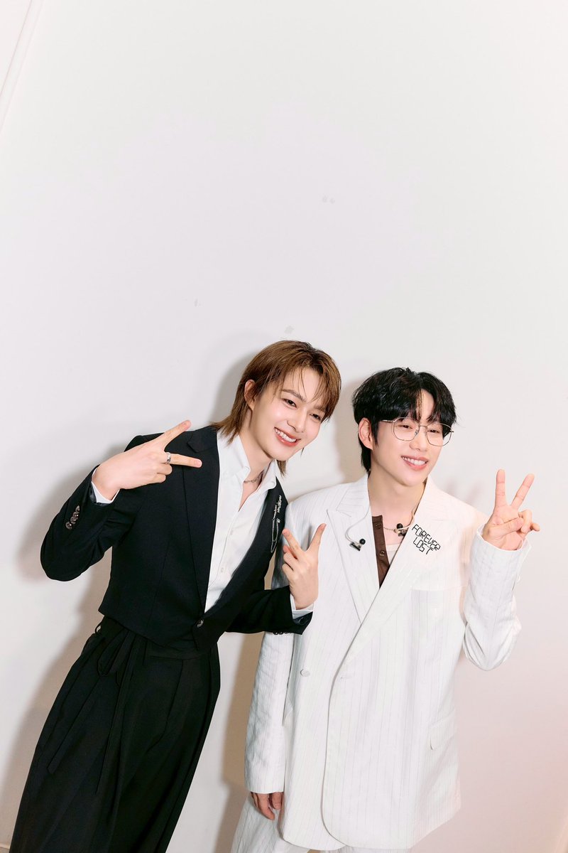 ร่วมแสดง “2026 10CM Asia Tour” 
<To 10CM : Chapter 1> In Bangkok

소중한 콘서트의 무대에 초대해 주셔서 감사합니다.
10CM형과 다시 만날 날을 기대하며!
#10cmAsiaTour2026xNuNew

Thank you for inviting me to be part of such a special concert.

Waiting for the day NuNew and 10CM Hyeong