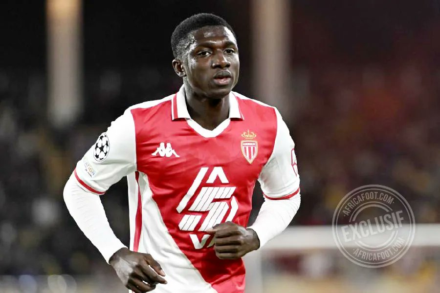 Comme il est sénégalais, personne n'en parle... 

S'il serait brésilien, espagnol ou français, je n'imagine même pas l'engouement envers cet homme dans la planète foot. 

Un joueur, IL NE POURRONT PLUS FERMER LES YEUX et PETIT PRINCE SERA COURONNÉ 👑

Lamine Camara 🇸🇳 💫