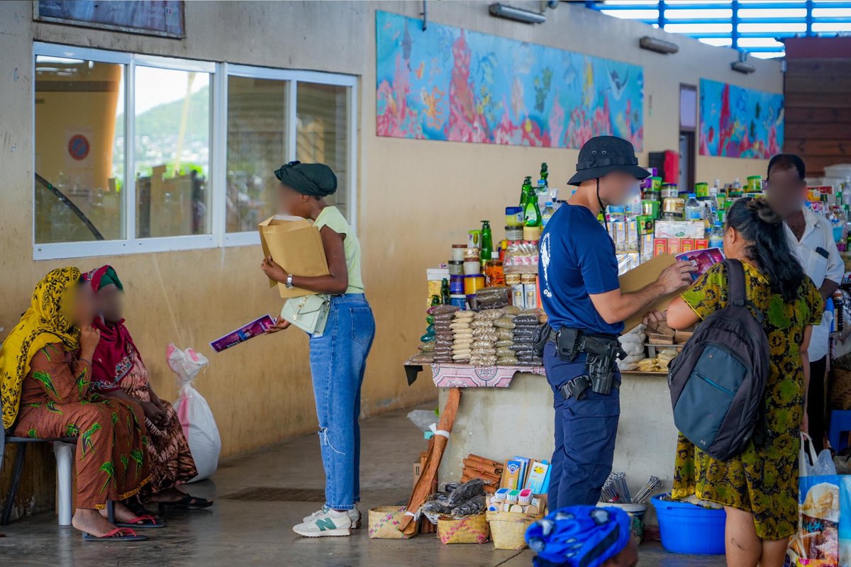 Police Nationale 976 tweet media