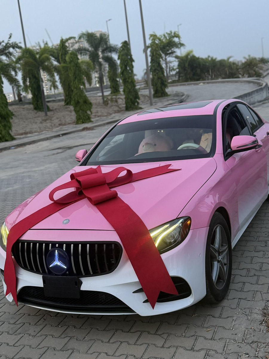 𝑫𝒊𝒗𝒚𝒂 💋💲 tweet media