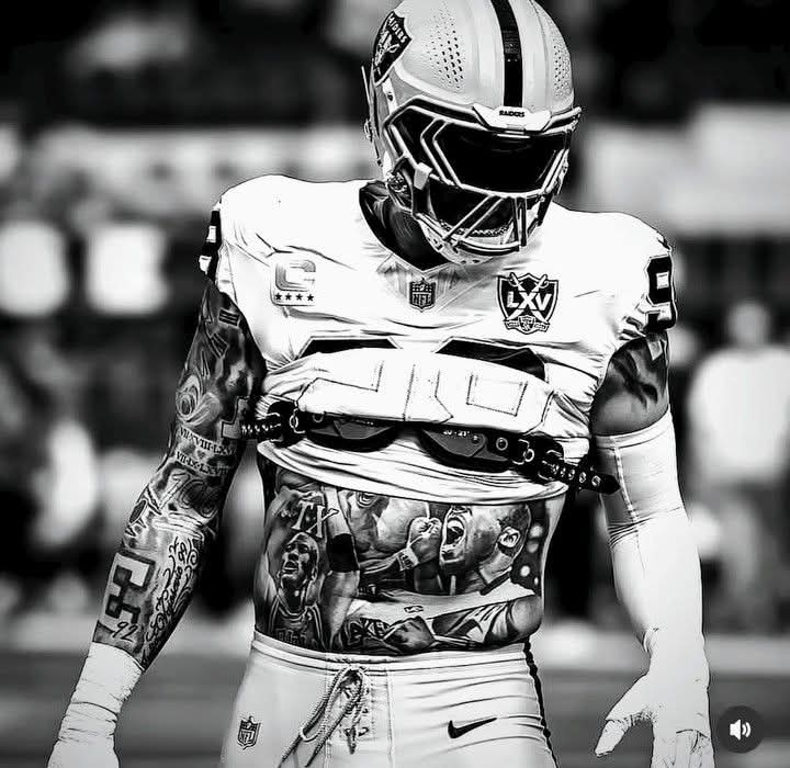 BOSSPLAYA25's tweet photo. @CrosbyMaxx Once a RAIDER always a RAIDERS https://t.co/ypJjEeN3CA