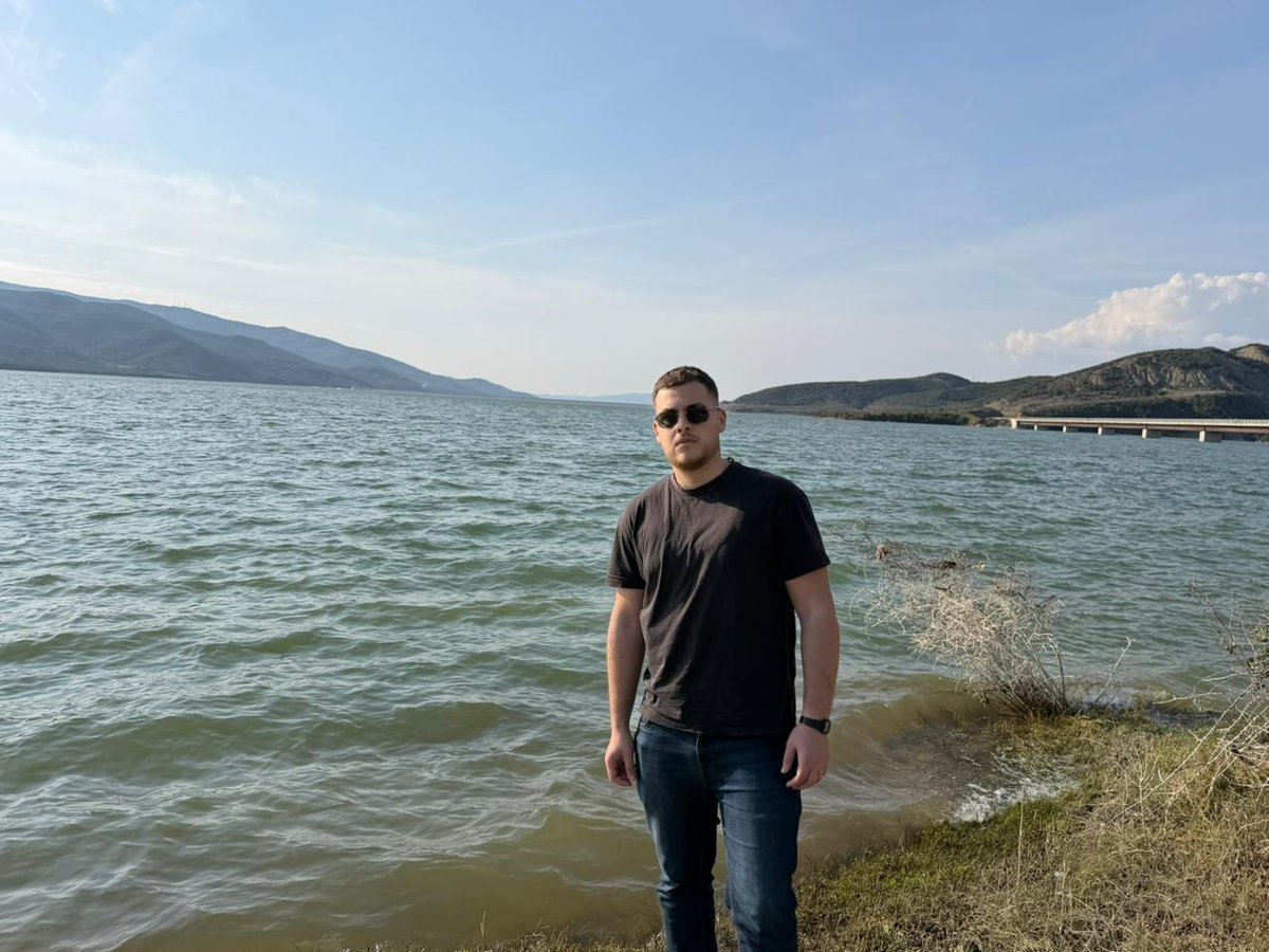 TedsMindset's tweet photo. Had a great time with friends this weekend at this beautiful artificial lake. Place marked at the list " Visit again" 😂🤝 https://t.co/mwPdOREcAw