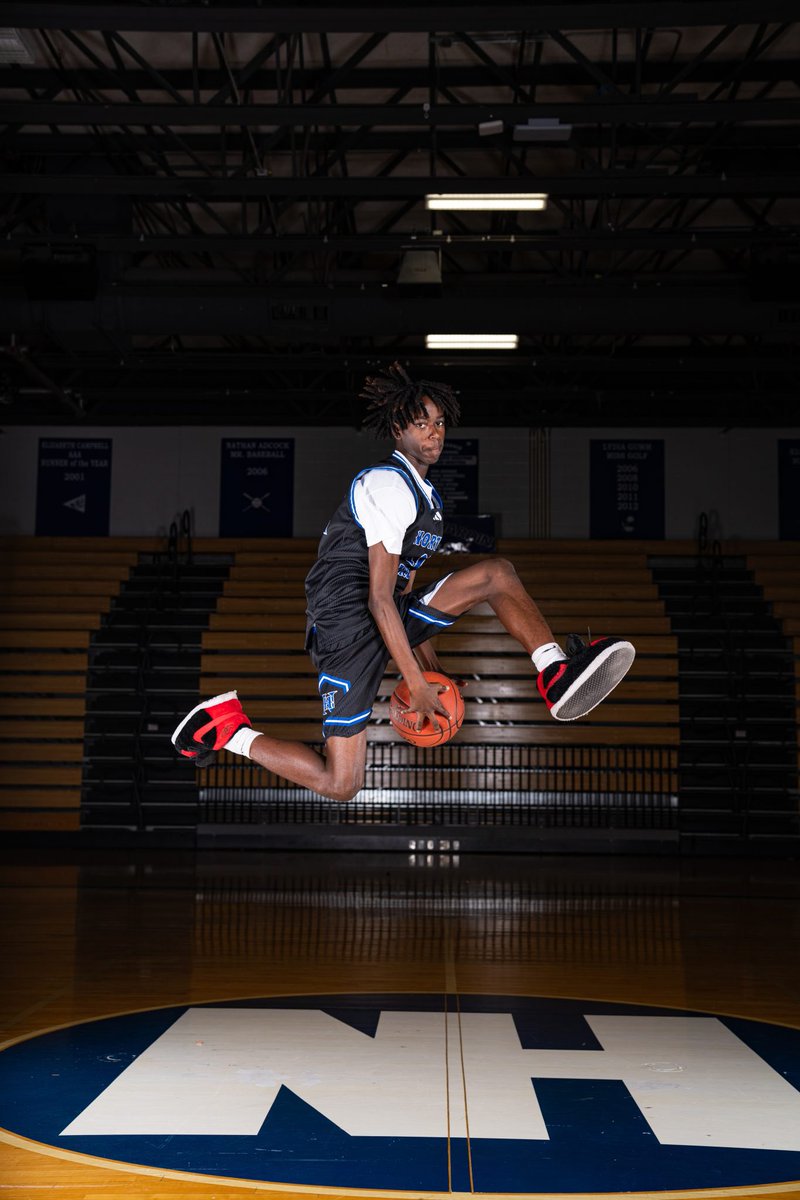 Happy Birthday to Freshman Guard Titus Tucker Jr!!! We hope that you have a great day today! 💙🎂

#TrojanWay #TrojanCulture