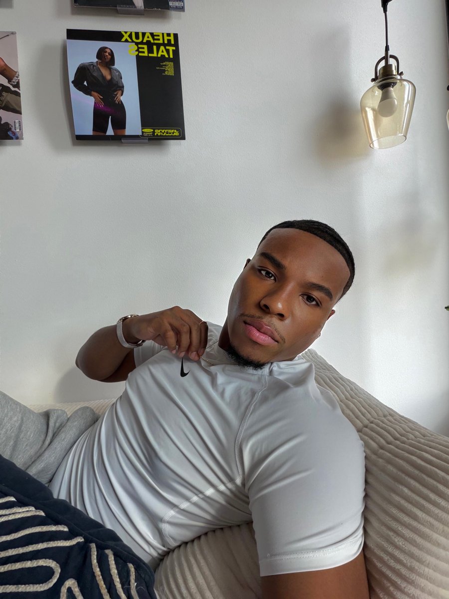 𝚂𝚒𝚖𝚎𝚘𝚗 tweet media