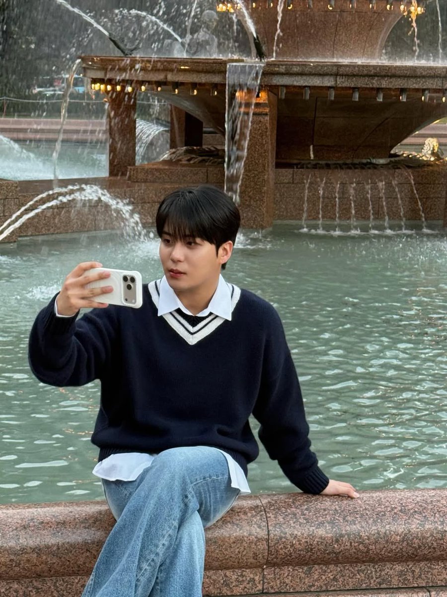 Jongho (@atzjonghoc) on Twitter photo 