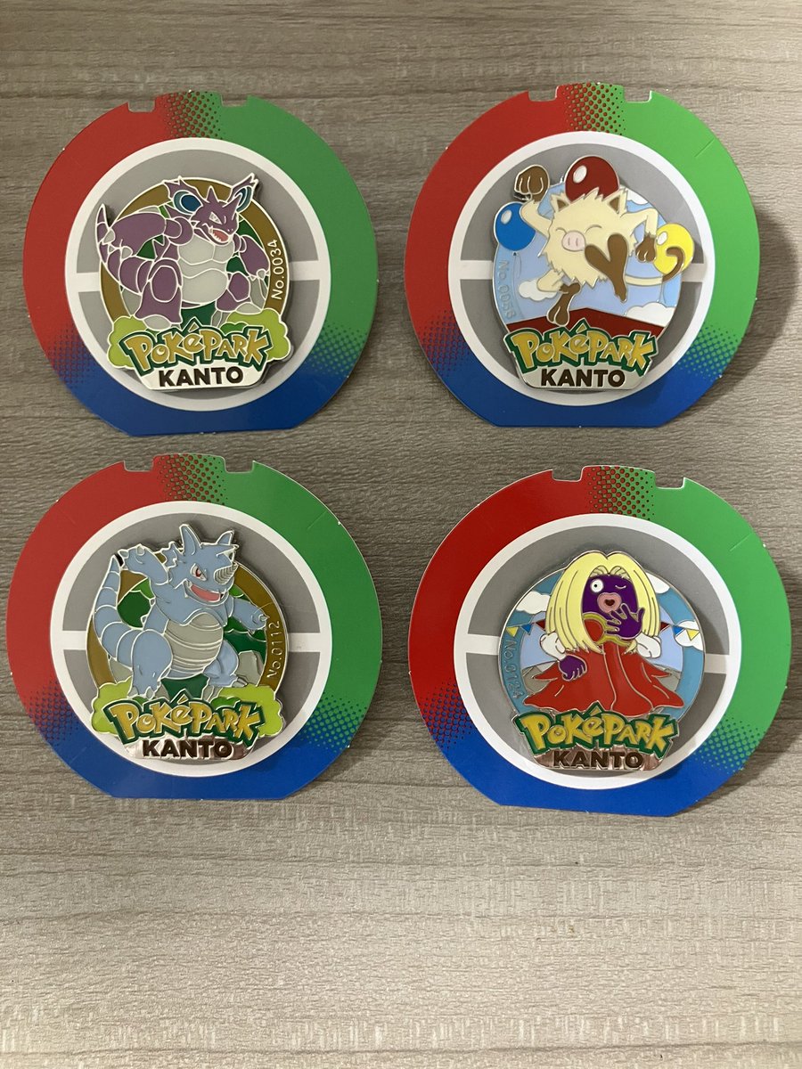 e_mi_ru_2's tweet photo. 【交換希望】
ポケパーク　カントー　ピンズ　交換

譲:ニドキング、マンキー、サイドン、ルージュラ

求:要相談(特に進化ライン揃うニドラン♂やオコリザル、サイホーン、分岐のニドクイン等)

何でも相談可能です！
原則、郵送交換になります。

#ポケパーク
#ポケパークカントー
#ピンズ https://t.co/92BEdNCUMl