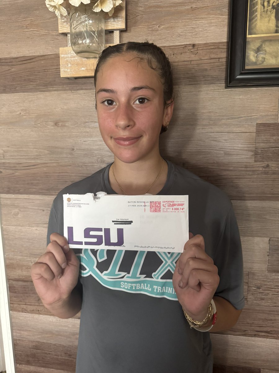 Just finished up practice and had the opportunity to open ✉️ from <a href="/LSUsoftball/">LSU Softball</a>! I am really looking forward to getting a camp here soon!

<a href="/BethTorina/">Beth Torina</a> <a href="/CoachNealPT/">Bryce Neal</a> <a href="/zjermain_15/">Zach Jermain</a> <a href="/Tpleasants17/">Taylor Pleasants</a> <a href="/lsu_dailynews/">DAILY LSU NEWS + LSU Softball Report</a> <a href="/PrimeSB2930/">USA Prime National 29/30 Halstead</a>
