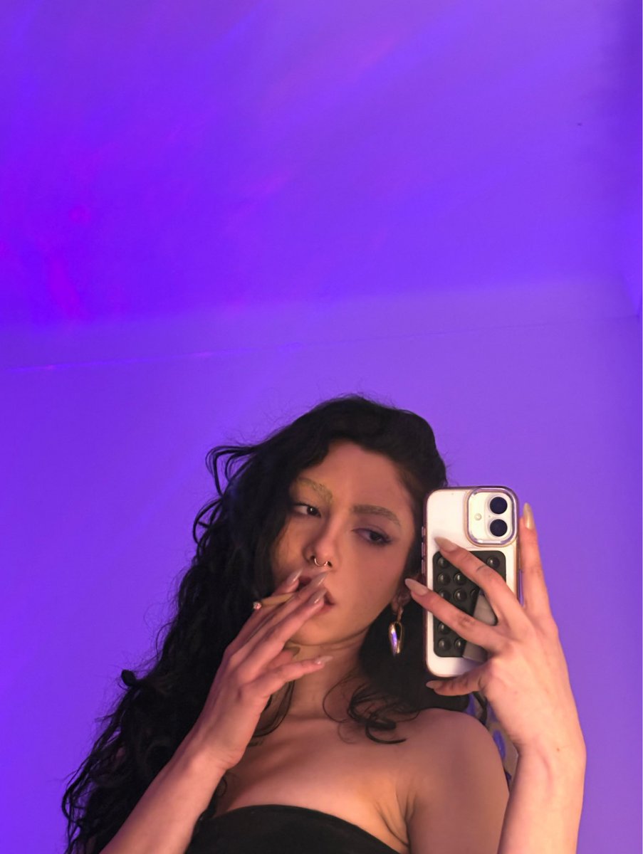 Maria cheia de Graça tweet media