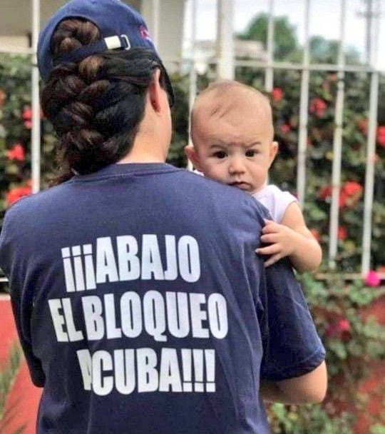 LolitA★☭★ tweet media