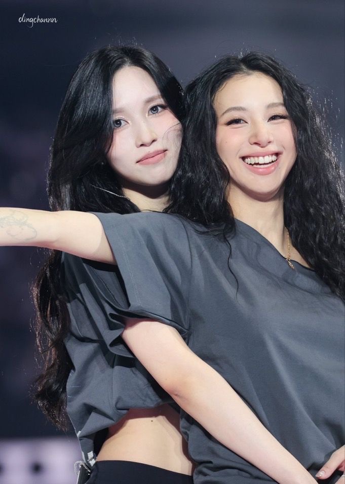 THIS IS FOR michaeng lovers 💚❤️ #TWICE #ミナ #チェヨン #Mina