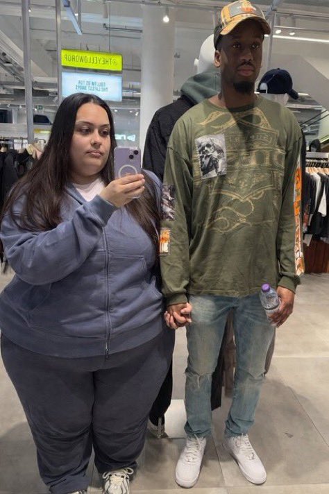 daktilock's tweet photo. Erkek arkadaşının teşvikiyle 2 yılda 80 kg verdi.

"Yanımdan hiç ayrılmadığın için teşekkürler bebeğim." https://t.co/I5hTI5CBhQ