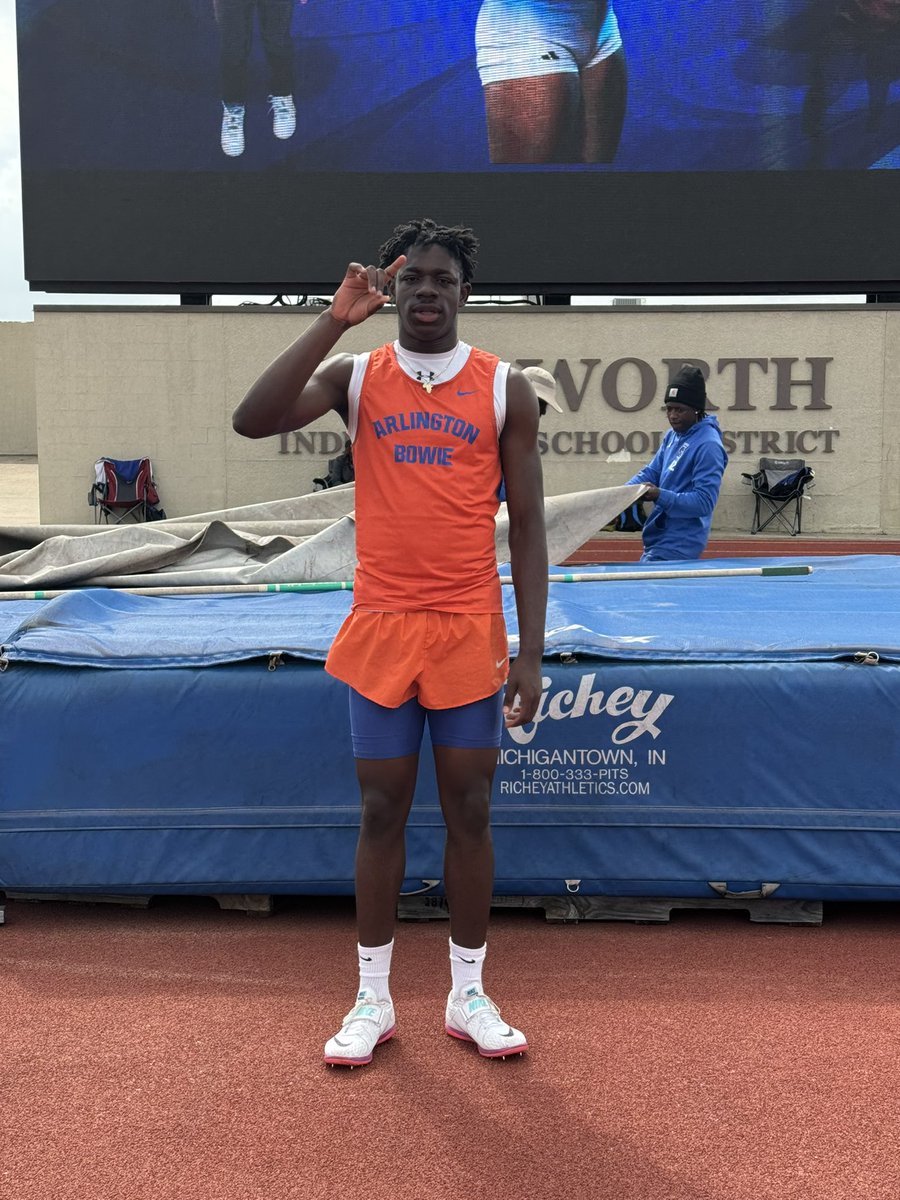 Coach Devon Campbell tweet media