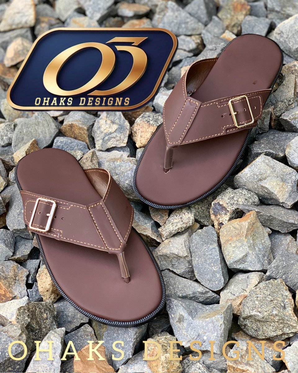 OhaksDesigns's tweet photo. I made these slides and I can remake them for you any color or size you want.

Call/Whatsapp: +2347032172317
Location: Jos, Nigeria.
Nationwide/Worldwide delivery is guaranteed 💯

#handmadeshoes #madeinnigeria
#fypシviral
#OhaksDesigns 💙 https://t.co/gAGJdoxbvN