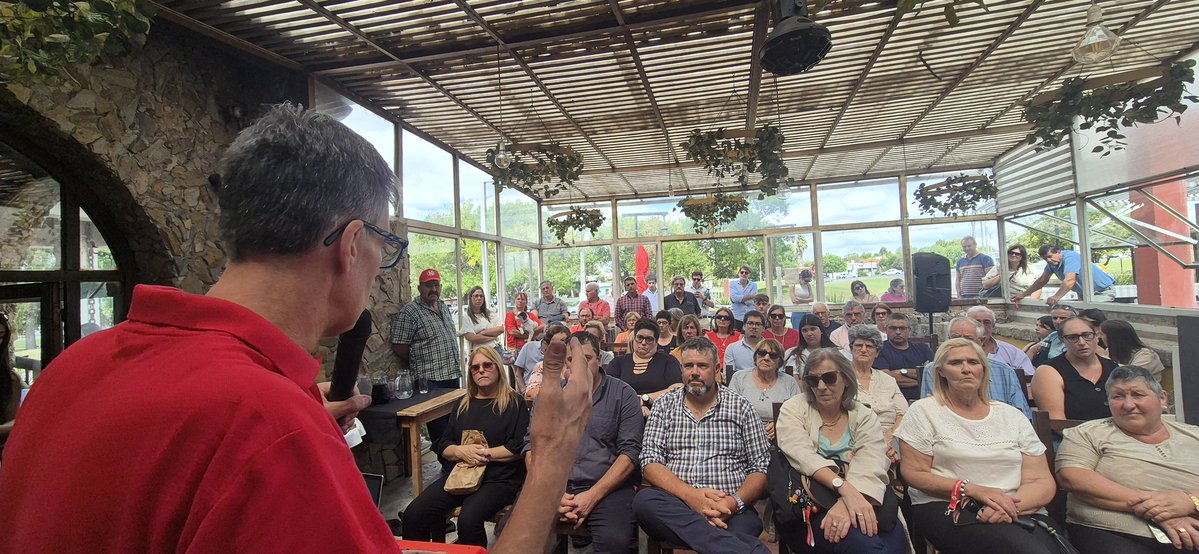 En San José junto a <a href="/PedroBordaberry/">Pedro Bordaberry</a> y <a href="/Tabareviera/">Tabaré Viera</a> trabajando con <a href="/MauricioViera_/">Mauricio Viera Dutruel</a> y todo el equipo. Escuchar, intercambiar y trabajar para buscar soluciones a los problemas que viven los uruguayos.