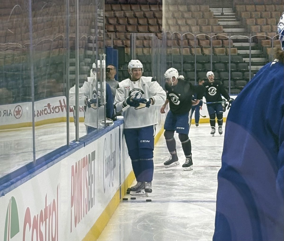 Dave McCarthy tweet media