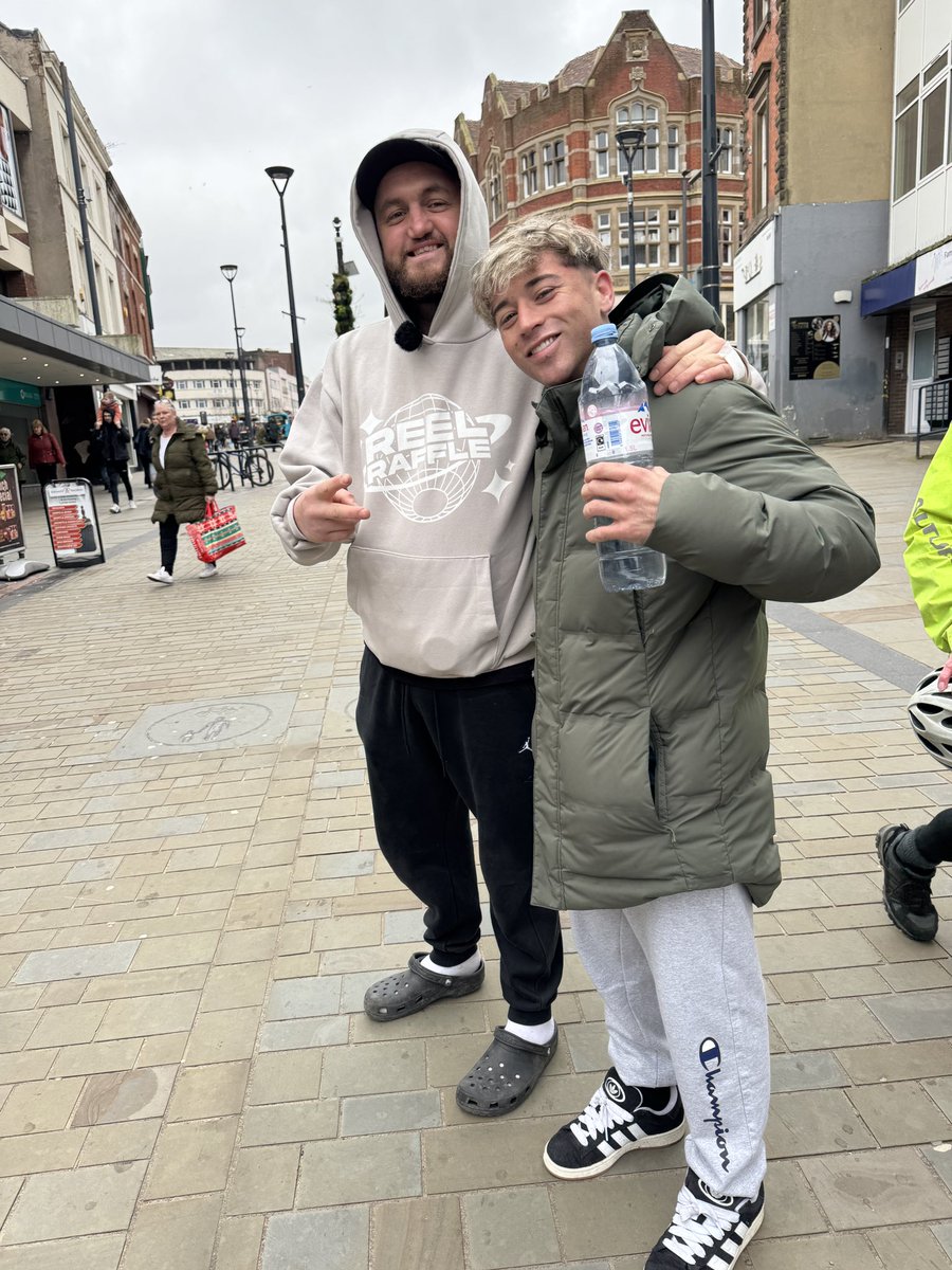 Argentinianking tweet media